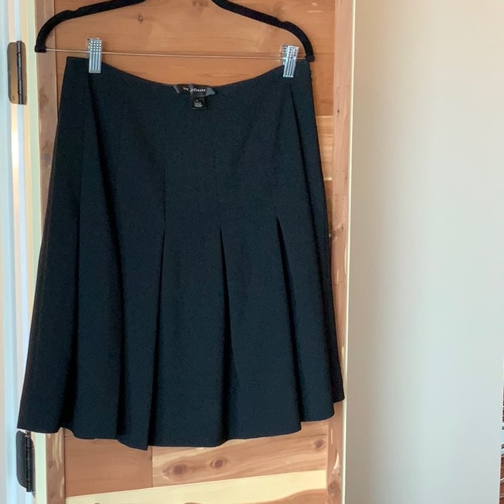 St. John black skirt